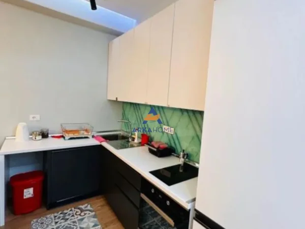 Tirane, shitet apartament 2+1+Ballkon Kati 9, 77 m² 