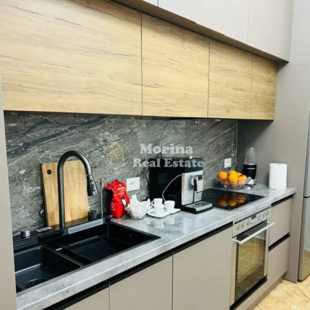 Tirane, jepet me qera apartament 2+1 Kati 4, 80 m² 650 € (Rruga e Kavajes)