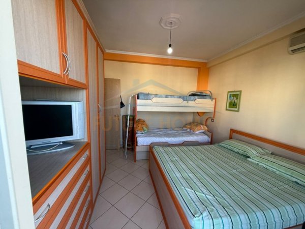 Durres, jepet me qera apartament 1+1 Kati 4, 400 € (Durres)