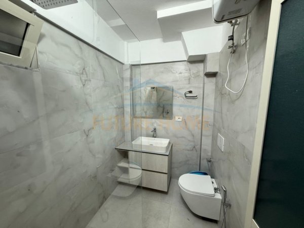 Durres, jepet me qera apartament 2+1 Kati 4, 500 € (Durres)