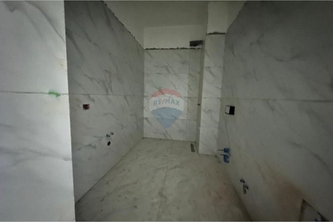 Tirane, shitet apartament 1+1 Kati 1, 80 m² 112.500 € (Rruga Kokonozeve, Tiranë(ID: 530571009-48)