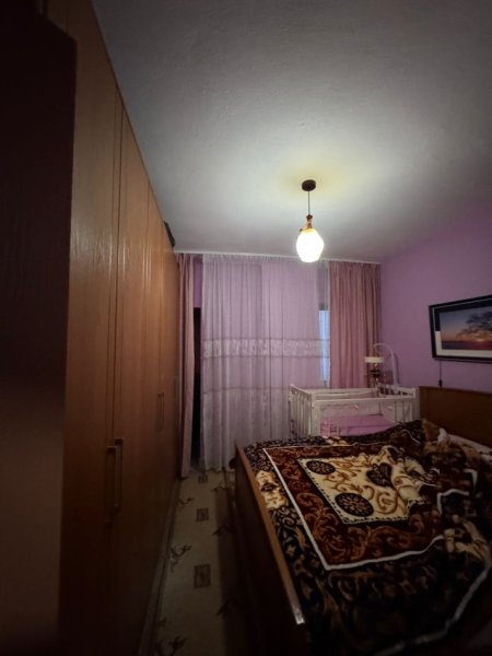 APARTAMENT 2+1 ME QIRA  500 € (RRUGA E DIBRES)
