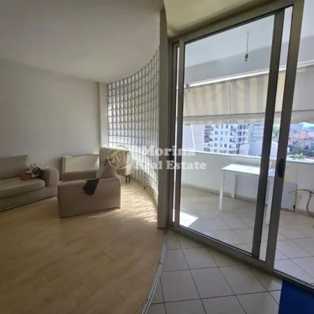 Tirane, shitet apartament 3+1 Kati 7, 168 m² 340.000 € (Zogu i Zi)