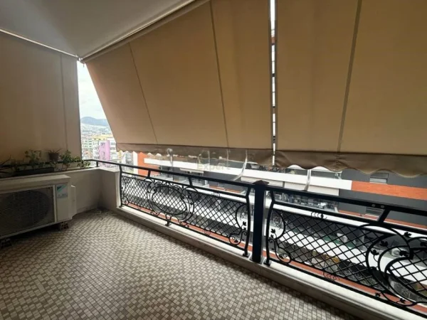 Tirane, jepet me qera apartament 3+1 Kati 7, 145 m² 1.600 € (delijorgi)