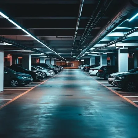 Tirane, shes garazh | post parkimi Kati -1, 850.000 € (Rruga e Burgut)