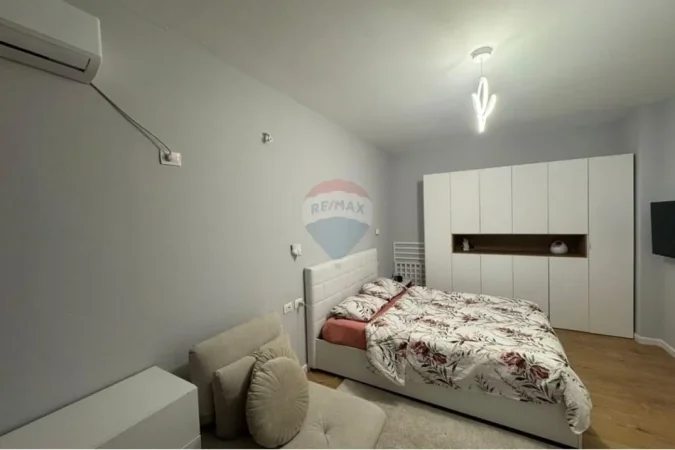 Tirane, shitet apartament 2+1+Ballkon , 110 m² 195.000 € (Astir)