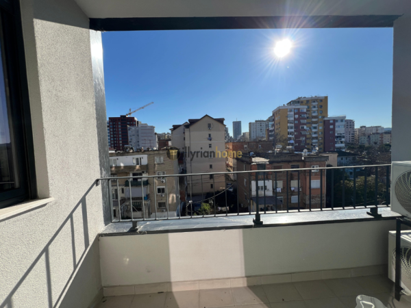 Tirane, jepet me qera apartament 1+1+Ballkon Kati 4, 57 m² 650 € (Rruga Karl Gega)