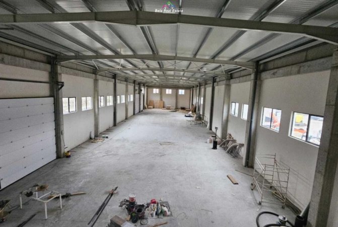 Tirane, jepet me qera magazine , 1.000 m² 6.000 € (Rruga e Vjeter e Elbasanit)