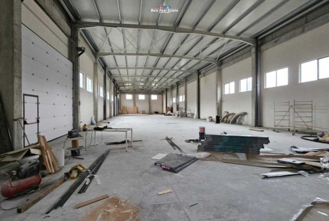 Tirane, jepet me qera magazine , 1.000 m² 6.000 € (Rruga e Vjeter e Elbasanit)