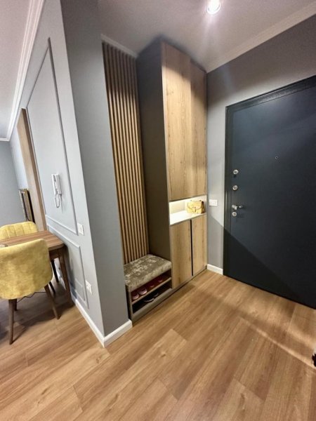 Tirane, jepet me qera apartament 2+1 Kati 7, 80 m² 622 € (Rruga Sokrat Miho)