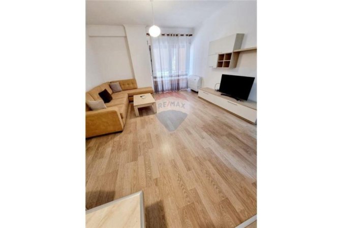 Tirane, jepet me qera apartament 1+1 Kati 4, 75 m² 650 € (Kompleksi Delijorgji)
