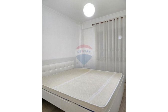 Tirane, jepet me qera apartament 1+1 Kati 4, 75 m² 650 € (Kompleksi Delijorgji)