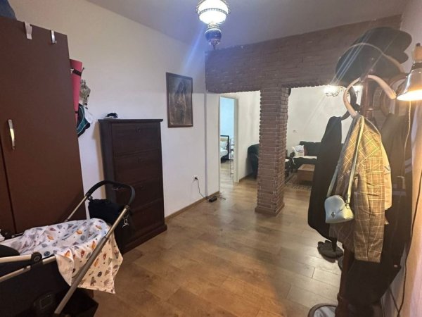 Tirane, jepet me qera apartament 1+1 Kati 1, 65 m² 600 € (PAZARI I RI)