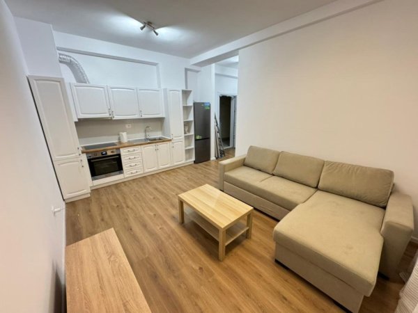 Tirane, jepet me qera apartament 1+1 Kati 1, 