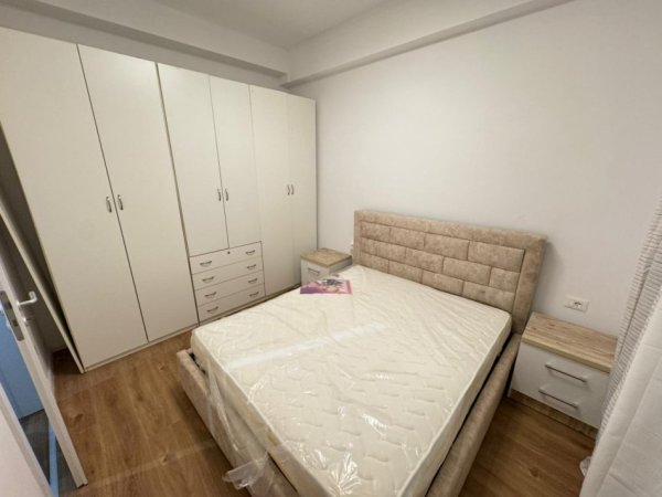 Tirane, jepet me qera apartament 1+1 Kati 1, 