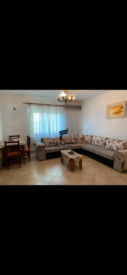 Tirane, shitet apartament 1+1 Kati 13, 70 m² 160.000 € (stacioni i trenit)