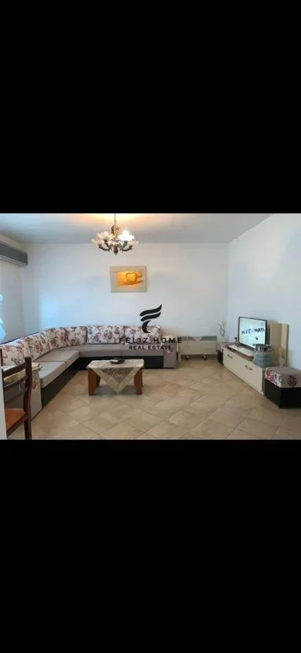 Tirane, shitet apartament 1+1 Kati 13, 70 m² 160.000 € (stacioni i trenit)