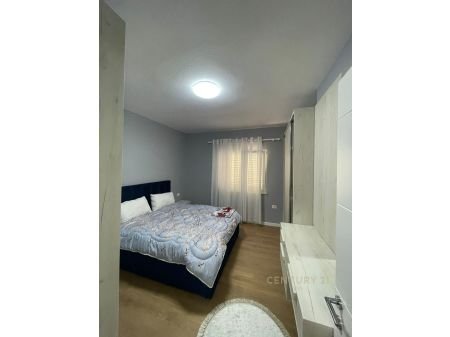 Tirane, jepet me qera apartament 1+1 Kati 2, 68 m² 700 € 