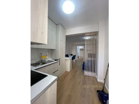 Tirane, jepet me qera apartament 1+1 Kati 2, 68 m² 700 € 