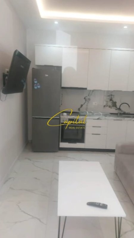Tirane, jepet me qera apartament 1+1 Kati 0, 50 m² 450 € (RRUGA 5 MAJI)