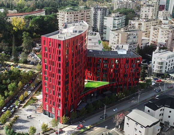 Tirane, jepet me qera apartament 1+1 , 80 m² 1.500 € 