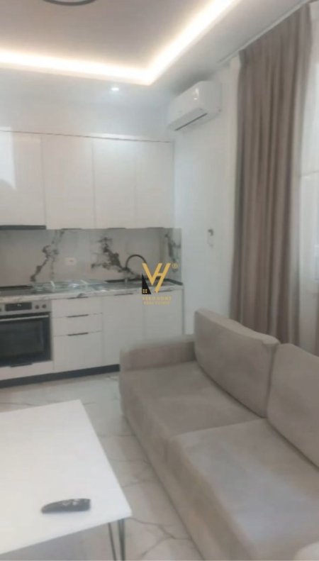 Tirane, jepet me qera apartament 1+1+Ballkon Kati 0, 55 m² 450 € (5 MAJI)