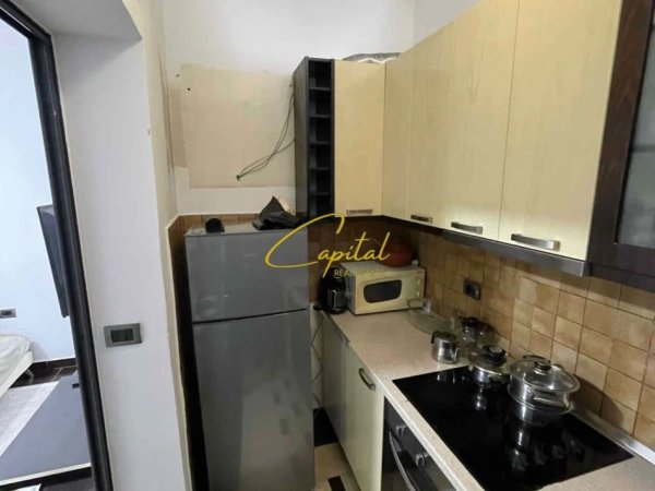 Tirane, jepet me qera apartament 1+1 Kati 4, 50 m² 600 € (RRUGA E DURRESIT)