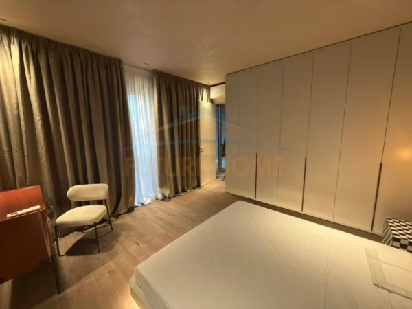 Tirane, jepet me qera apartament 1+1 Kati 6, 100 m² 2.000 € (LION PARK 1)