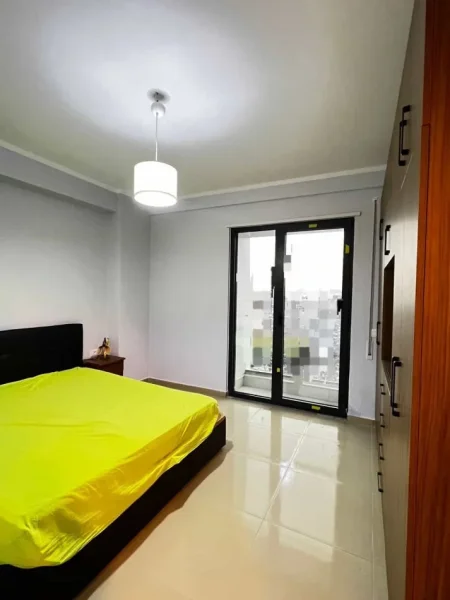 Tirane, jepet me qera apartament 2+1 Kati 5, 70 m² 570 € (Rruga Xhanfize Keko)