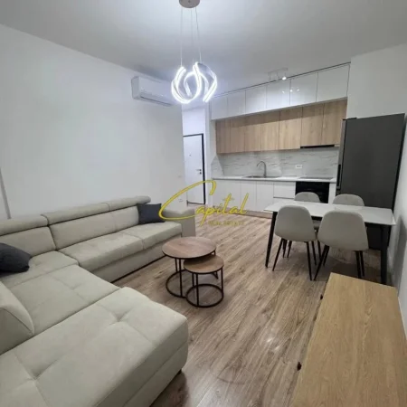 Tirane, jepet me qera apartament 1+1 Kati 4, 65 m² 550 € (RRUGA SIRI KODRA)