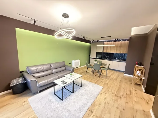 Tirane, jepet me qera apartament 2+1+Ballkon Kati 9, 105 m² 1.300€ (Rezidenca Olimpik)