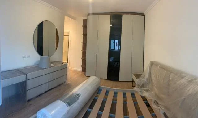 Tirane, jepet me qera apartament 2+1 115 m² 800 Euro (Liqeni ,tek FZ Konstruksion)