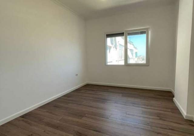 Tirane, shes apartament 2+1+BLK Kati 8, 117 m² 125.000 Euro