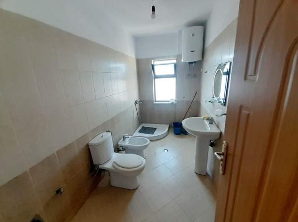 Tirane, shitet apartament 2+1 Kati 8, 160.000 Euro (21 dhjetori)