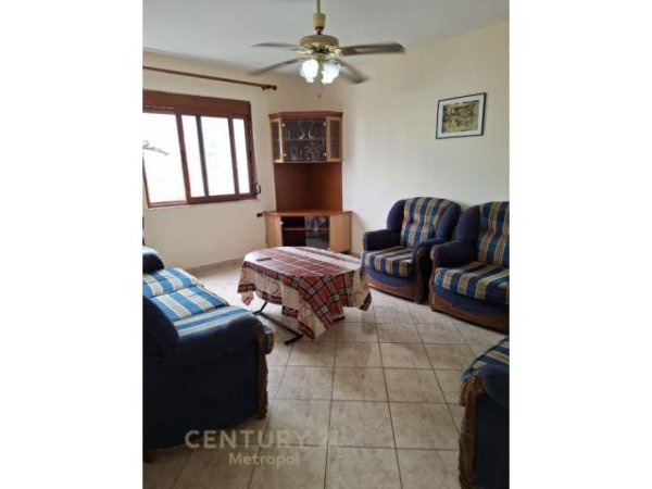 Tirane, jepet me qera apartament 1+1 Kati 2, 55 m² 350 Euro (Porcelan)