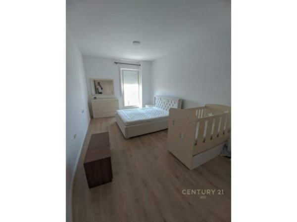 Tirane, jepet me qera apartament Kati 6, 116 m² 500 Euro (Tirana, Albania)