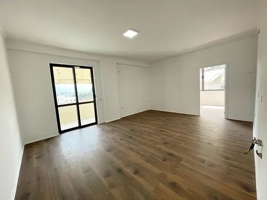 Tirane, shes apartament 2+1+BLK Kati 1, 92 m² 130.000 Euro (Kodra e Diellit)