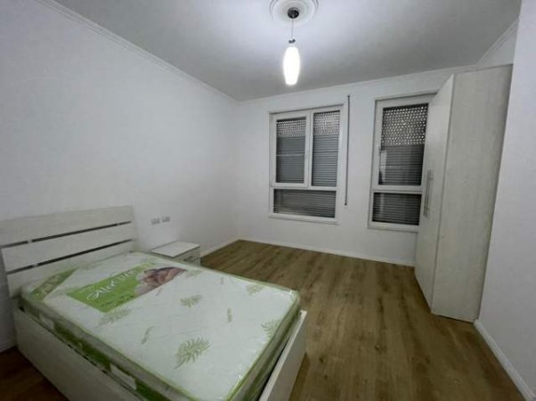Tirane, jepet me qera apartament Kati 2, 110 m² 450 Euro (MATERNITETI I RI)