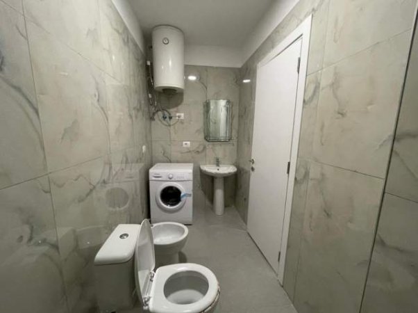 Tirane, jap me qera apartament Kati 2, 110 m² 450 Euro (MATERNITETI I RI)
