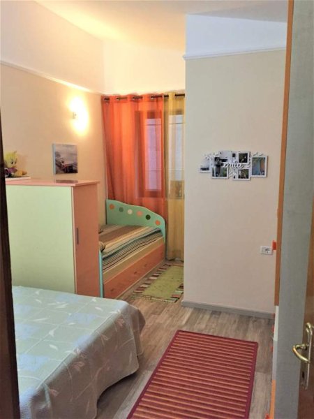 Pogradec, jepet me qera apartament 1+1+A+BLK Kati 6, 50 m² 30 Euro