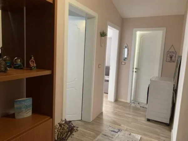 Pogradec, jepet me qera apartament 1+1+A+BLK Kati 6, 50 m² 35 Euro