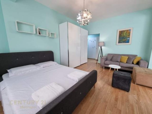 Tirane, shitet apartament 1+1 Kati 1, 50 m² 135.000 Euro (Ish Blloku, Rruga Abydl Frasheri)