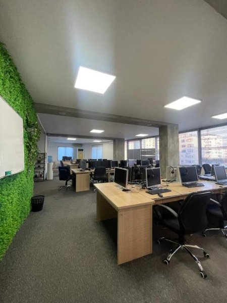 Tirane, jepet me qera apartament 5+1+A+BLK Kati 9, 370 m² 3.700 Euro (zogu zi)