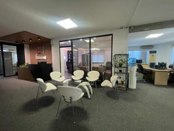 Tirane, jepet me qera apartament 5+1+A+BLK Kati 9, 370 m² 3.700 Euro (zogu zi)