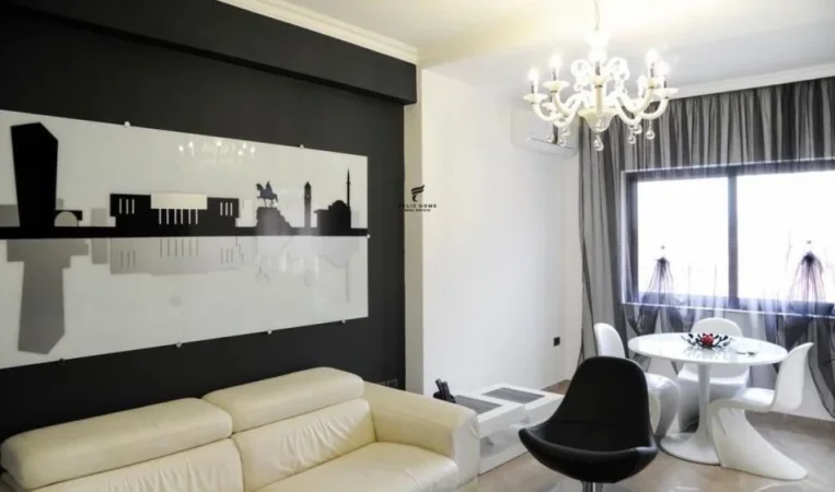 Tirane, jepet me qera apartament 2+1 Kati 4, 96 m² 950 € (BLLOKU)