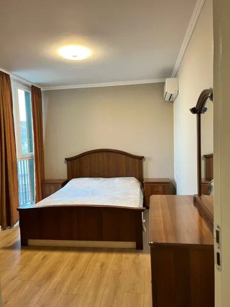 Tirane, jepet me qera apartament 2+1+Ballkon Kati 4, 90 m² 500 € (YZBERISHT)