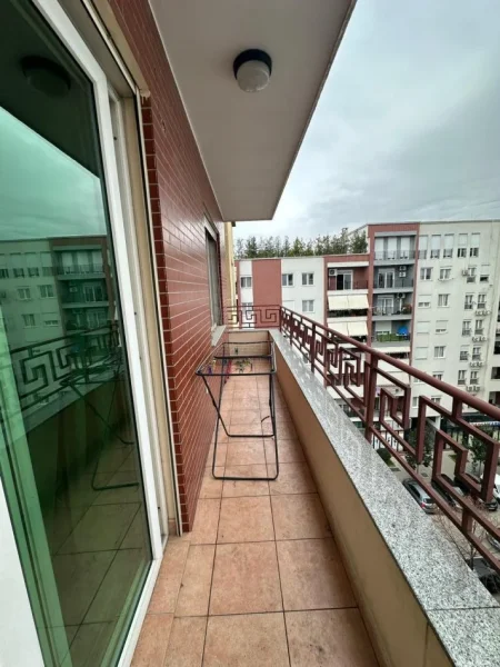 Tirane, jepet me qera apartament 1+1 Kati 6, 60 m² 350 € (Rruga 5 Maji)