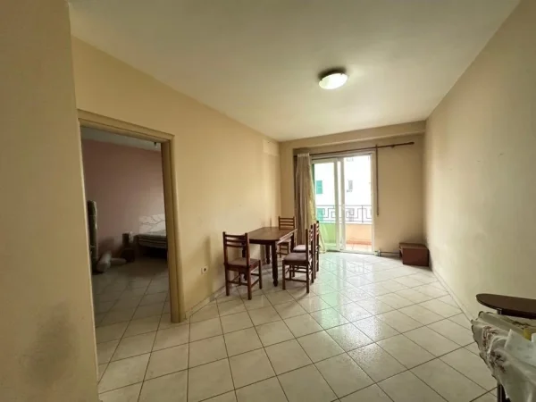 Tirane, jepet me qera apartament 1+1 Kati 6, 60 m² 350 € (Rruga 5 Maji)