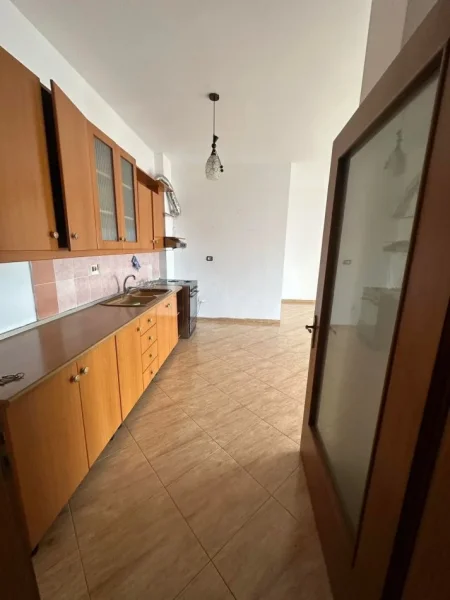 Fier, shes apartament 2+1+Ballkon , 120 m² 110.000 € 