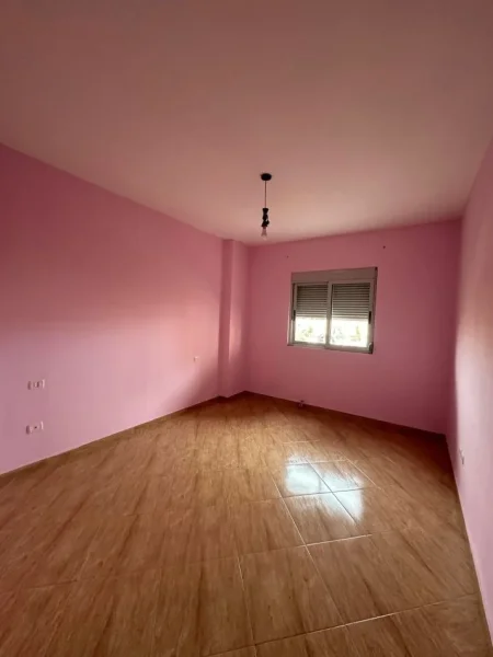 Fier, shes apartament 2+1+Ballkon , 120 m² 110.000 € 